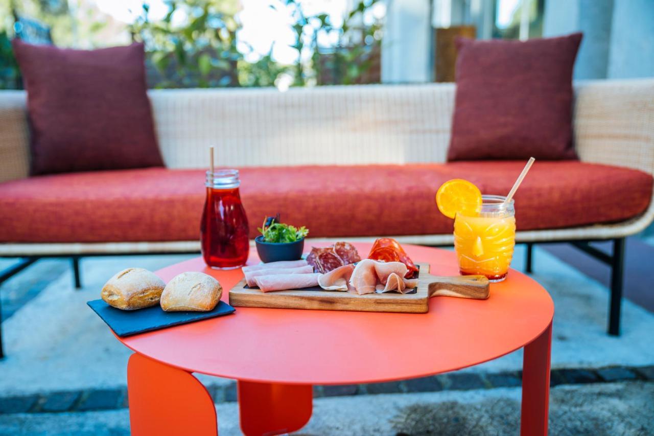 Ibis Styles Antibes Hotell Eksteriør bilde